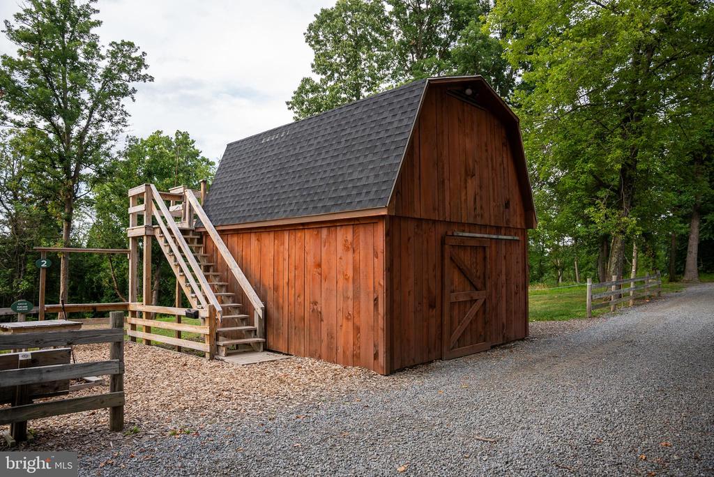 519 GLADHILL RD,ADAMS