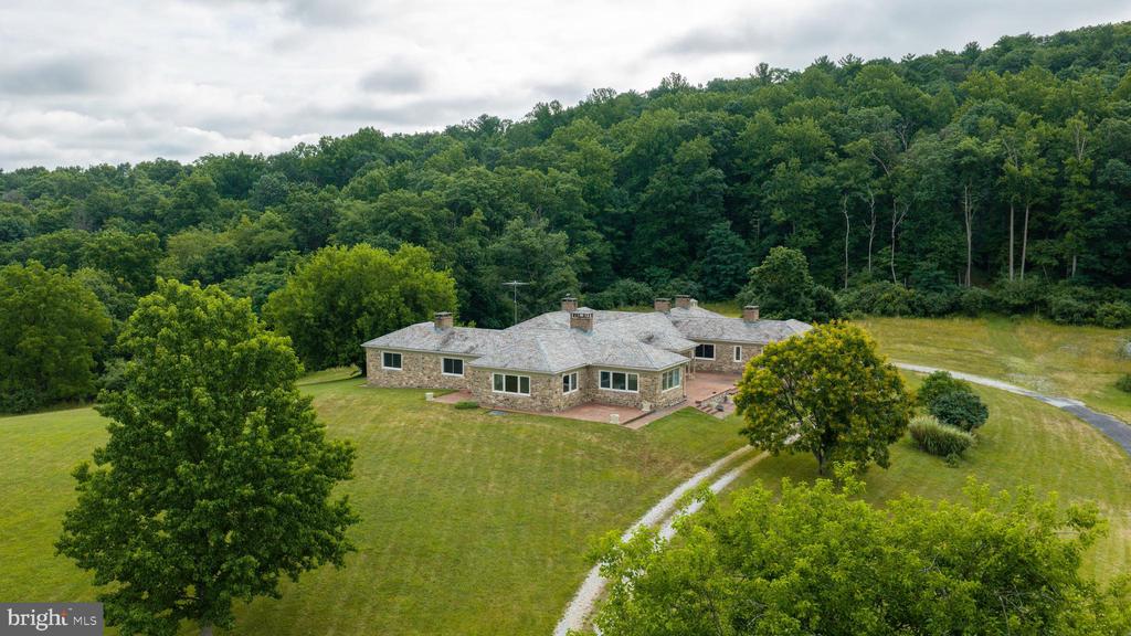 1207 FLOHRS CHURCH ROAD