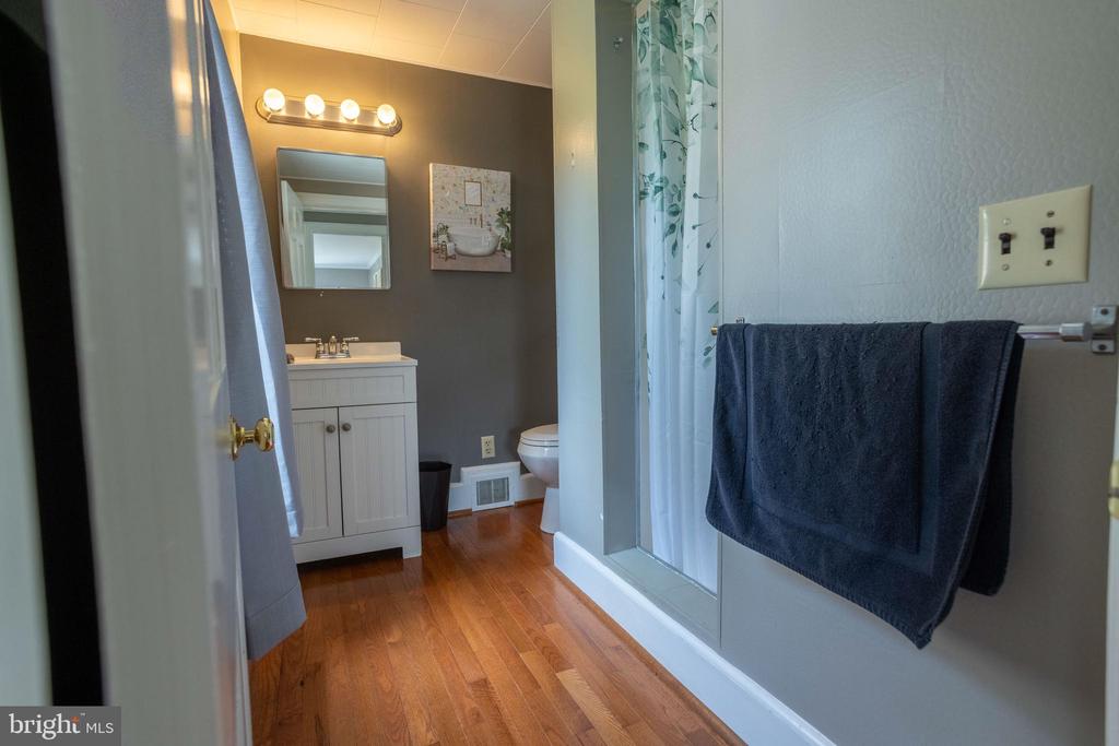 1207 FLOHRS CHURCH ROAD