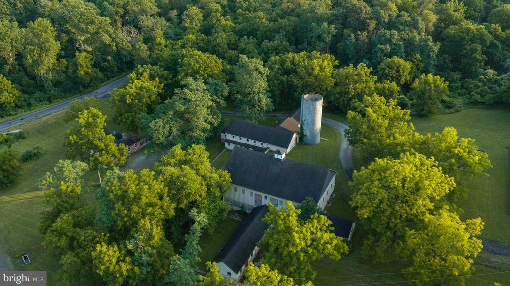 1207 FLOHRS CHURCH ROAD