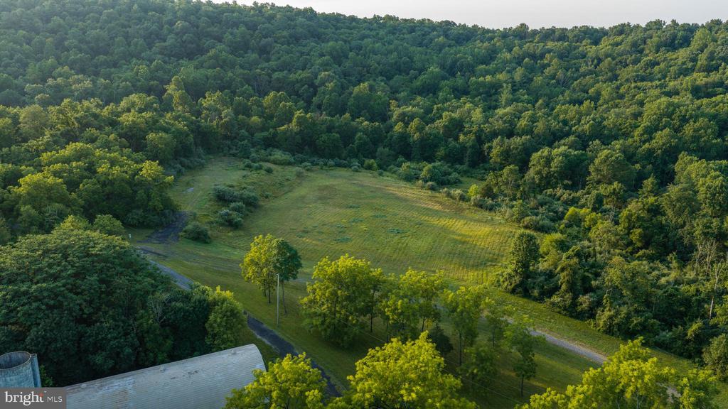 1207 FLOHRS CHURCH ROAD