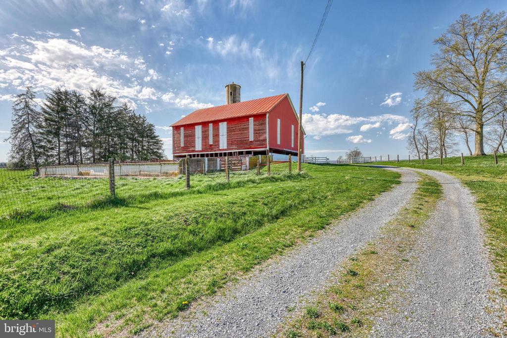 197 BARNSTABLE ROAD