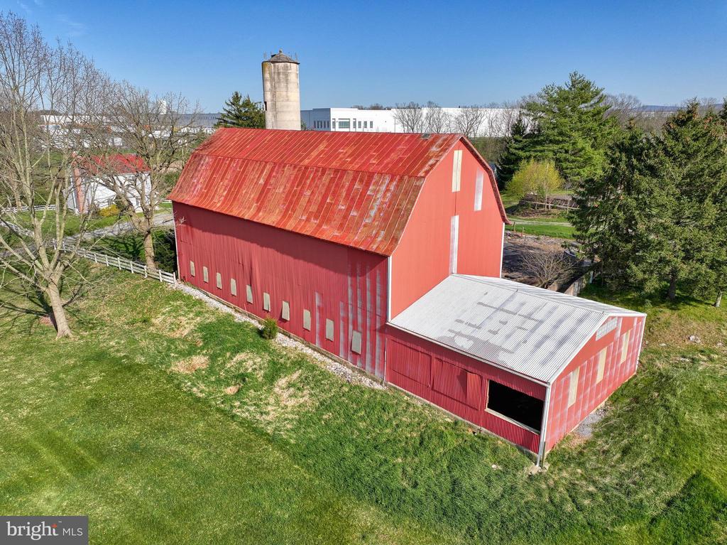 197 BARNSTABLE ROAD