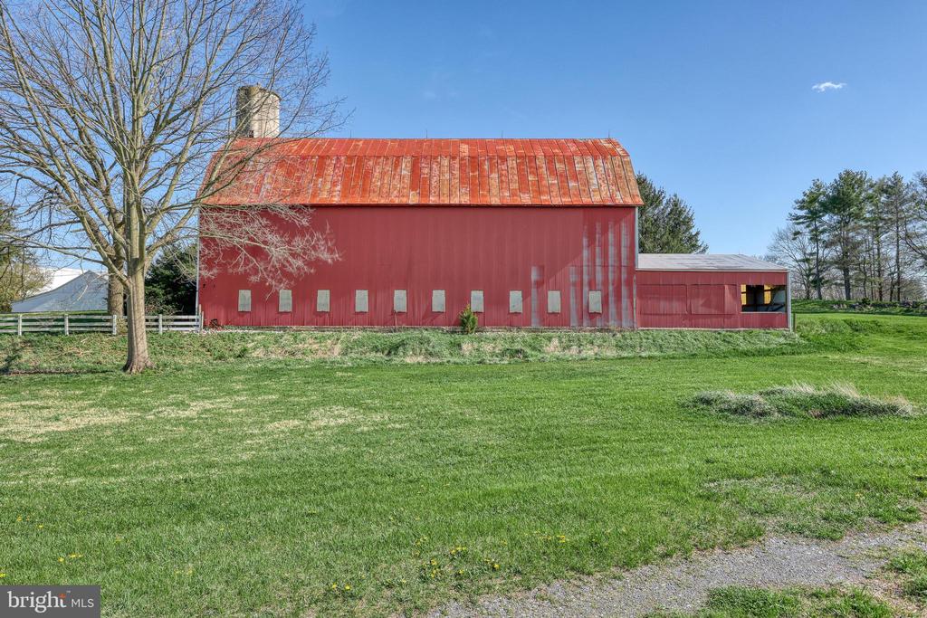 197 BARNSTABLE ROAD