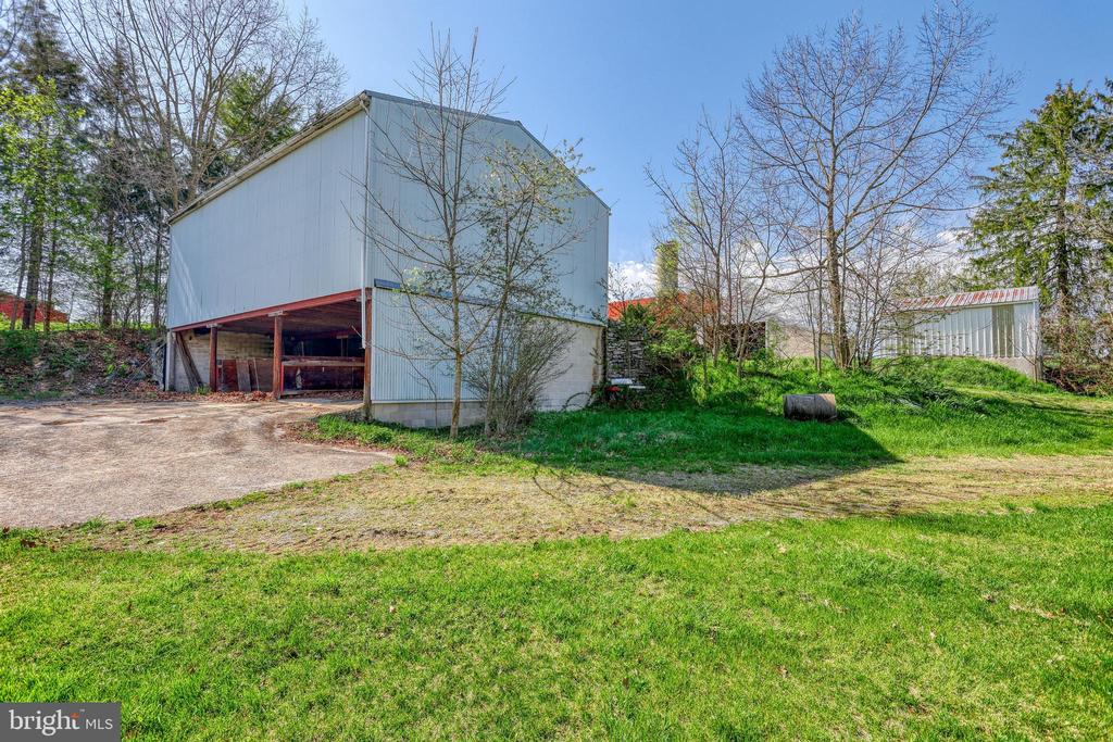 197 BARNSTABLE ROAD