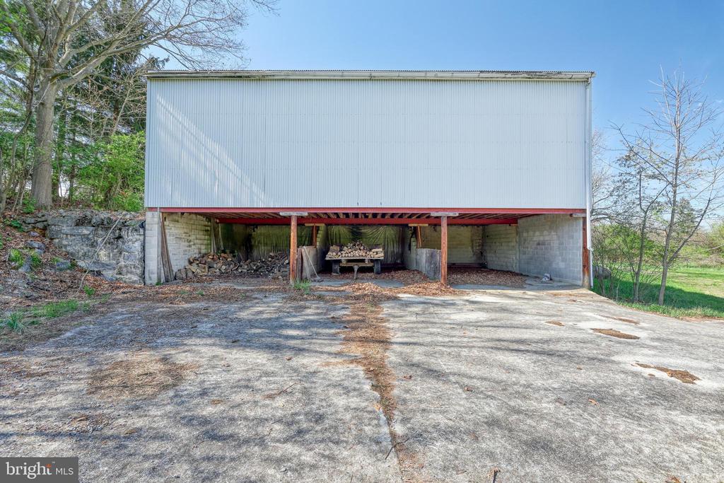 197 BARNSTABLE ROAD