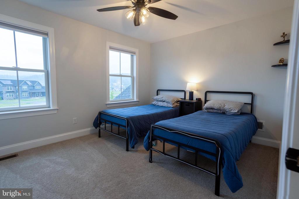 50 BELLA TERRA DRIVE