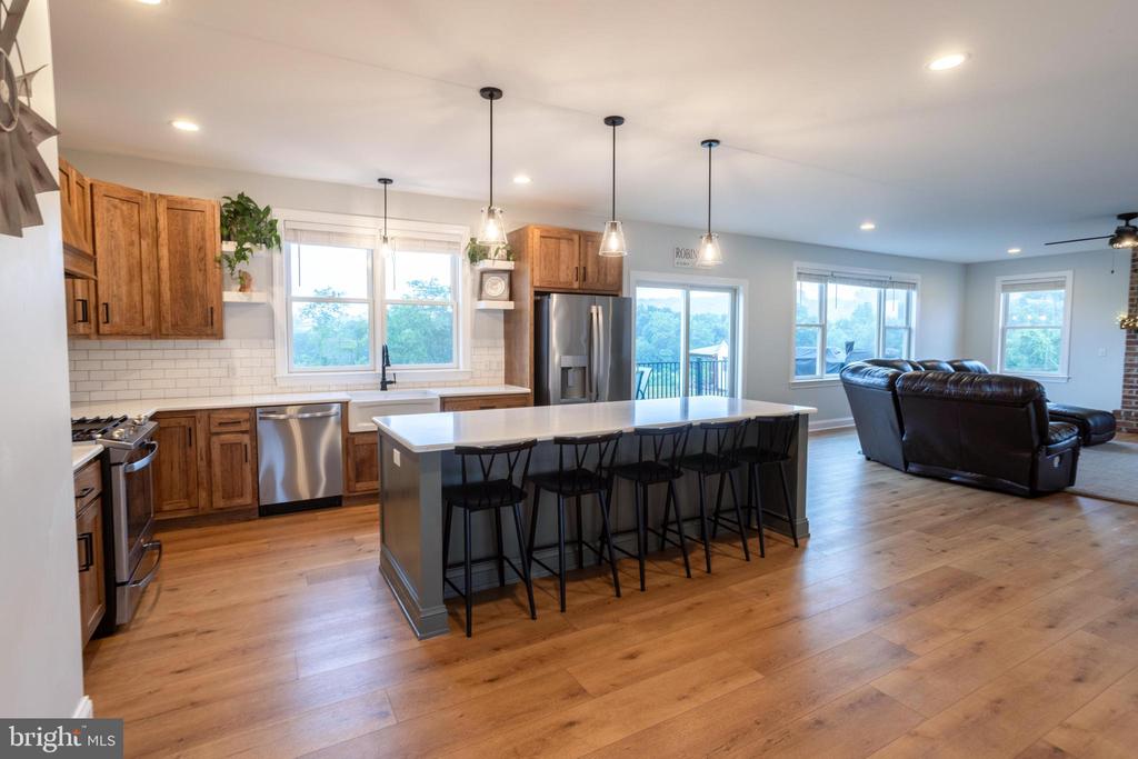 50 BELLA TERRA DRIVE