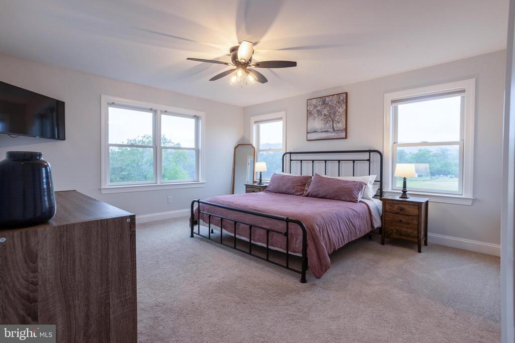 50 BELLA TERRA DRIVE