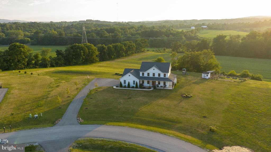 50 BELLA TERRA DRIVE
