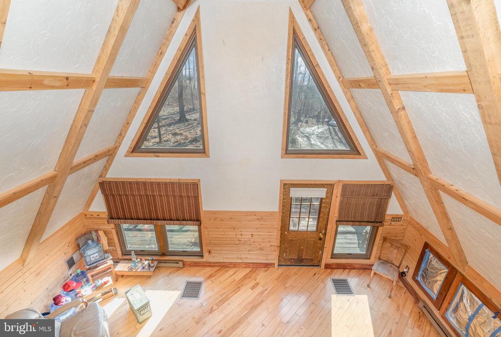 105 WILLOW ROAD