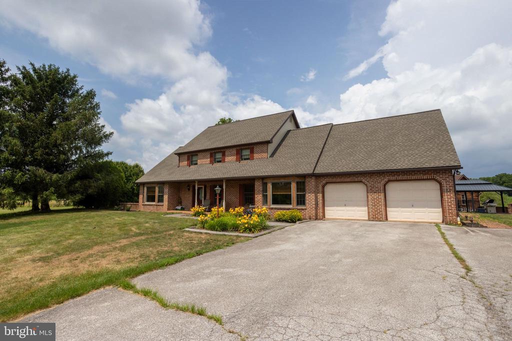 38 HOFFMAN ROAD
