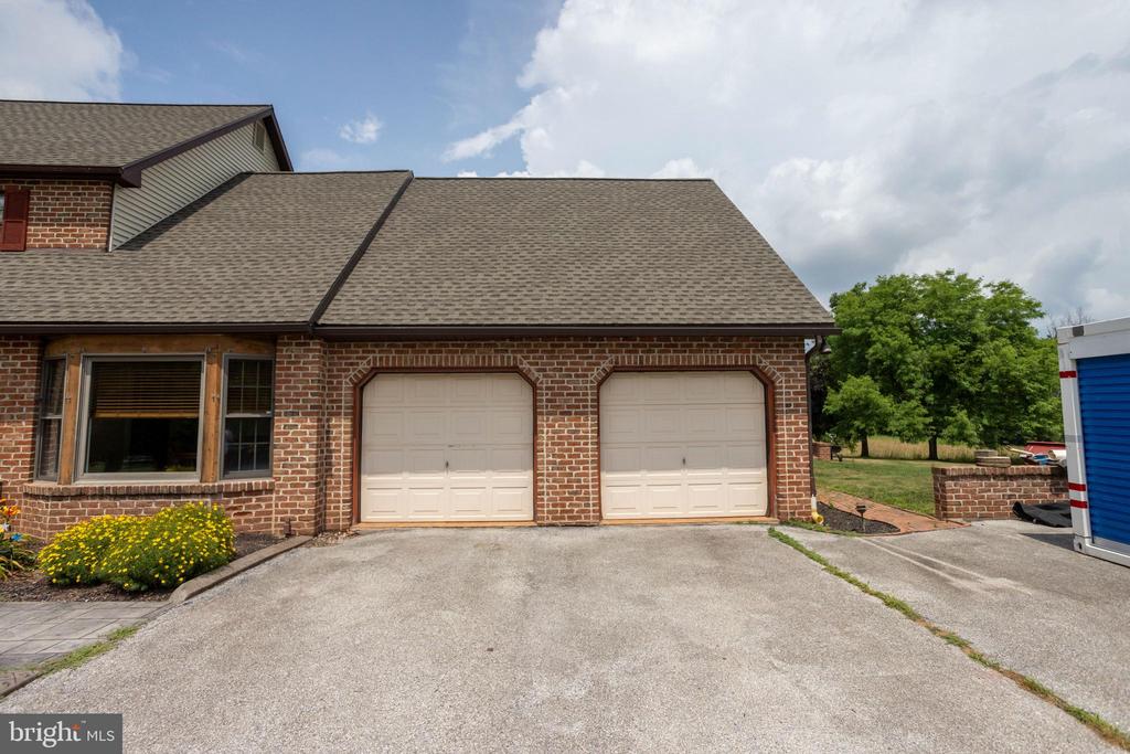 38 HOFFMAN ROAD