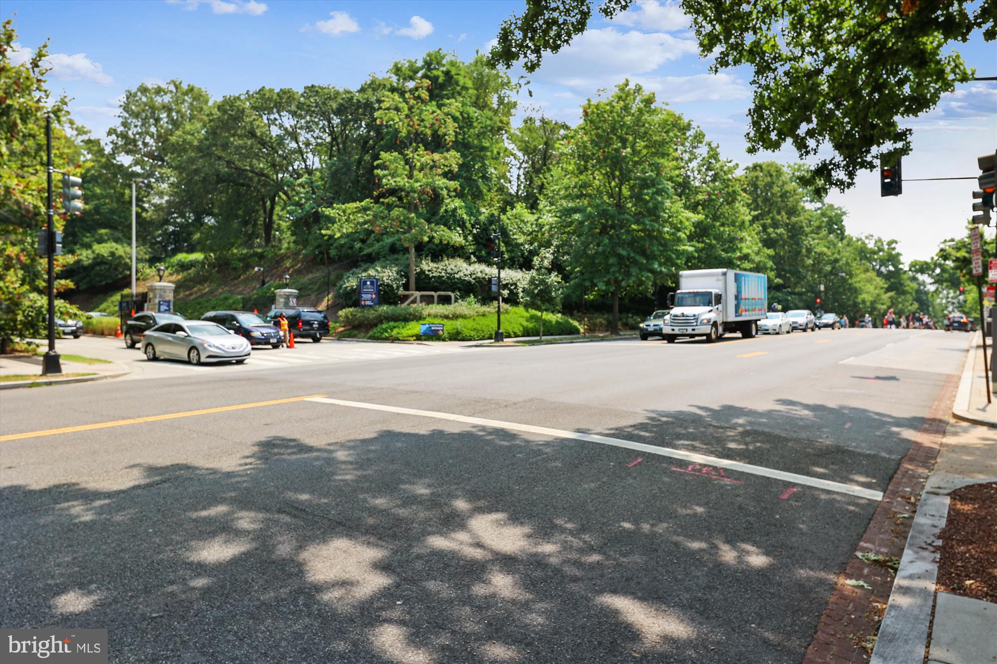 3100 Connecticut AVENUE NW Unit: 301