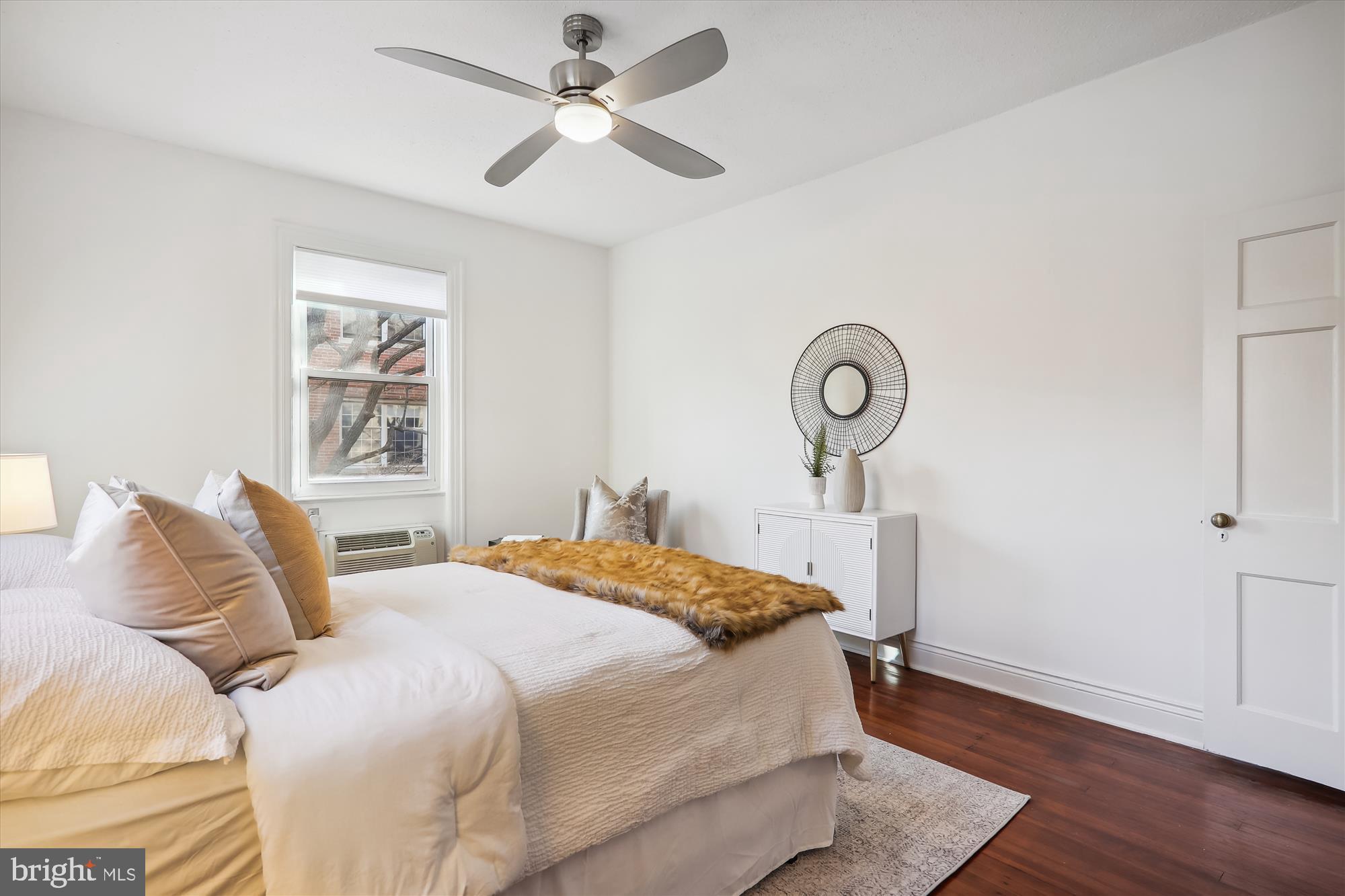 3100 Connecticut AVENUE NW Unit: 301