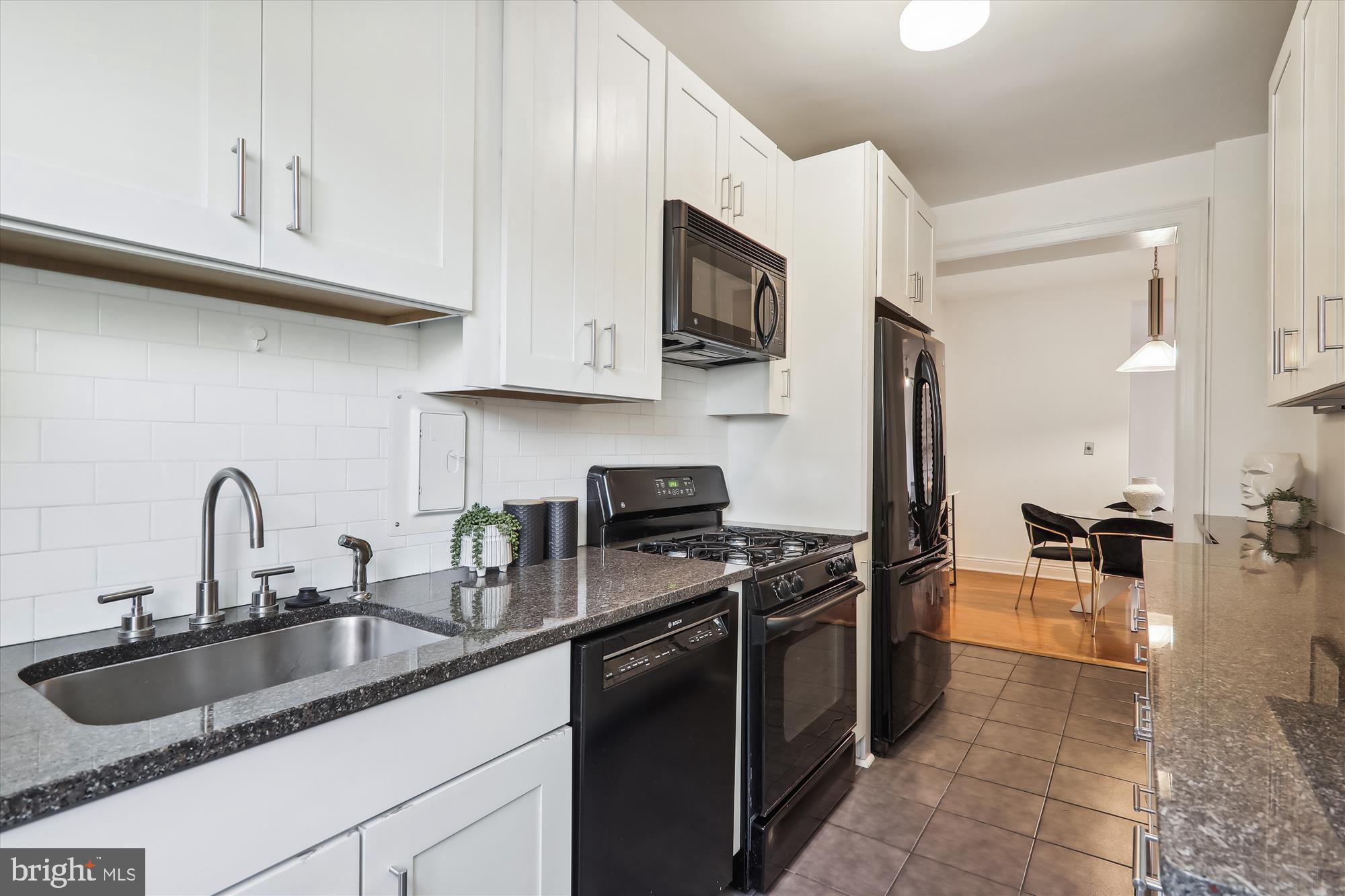 3100 Connecticut AVENUE NW Unit: 301