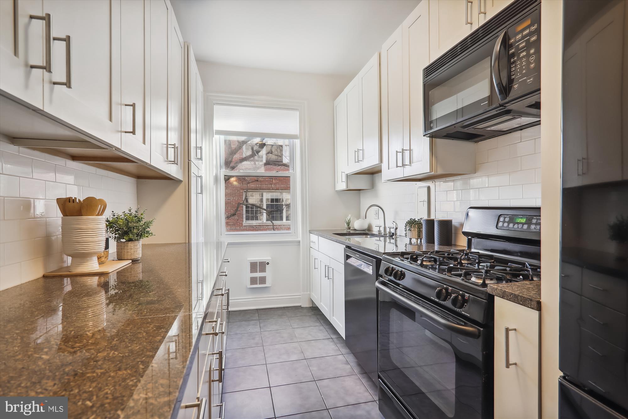 3100 Connecticut AVENUE NW Unit: 301