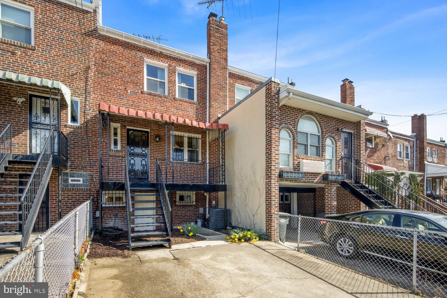 2316 13th Pl NE