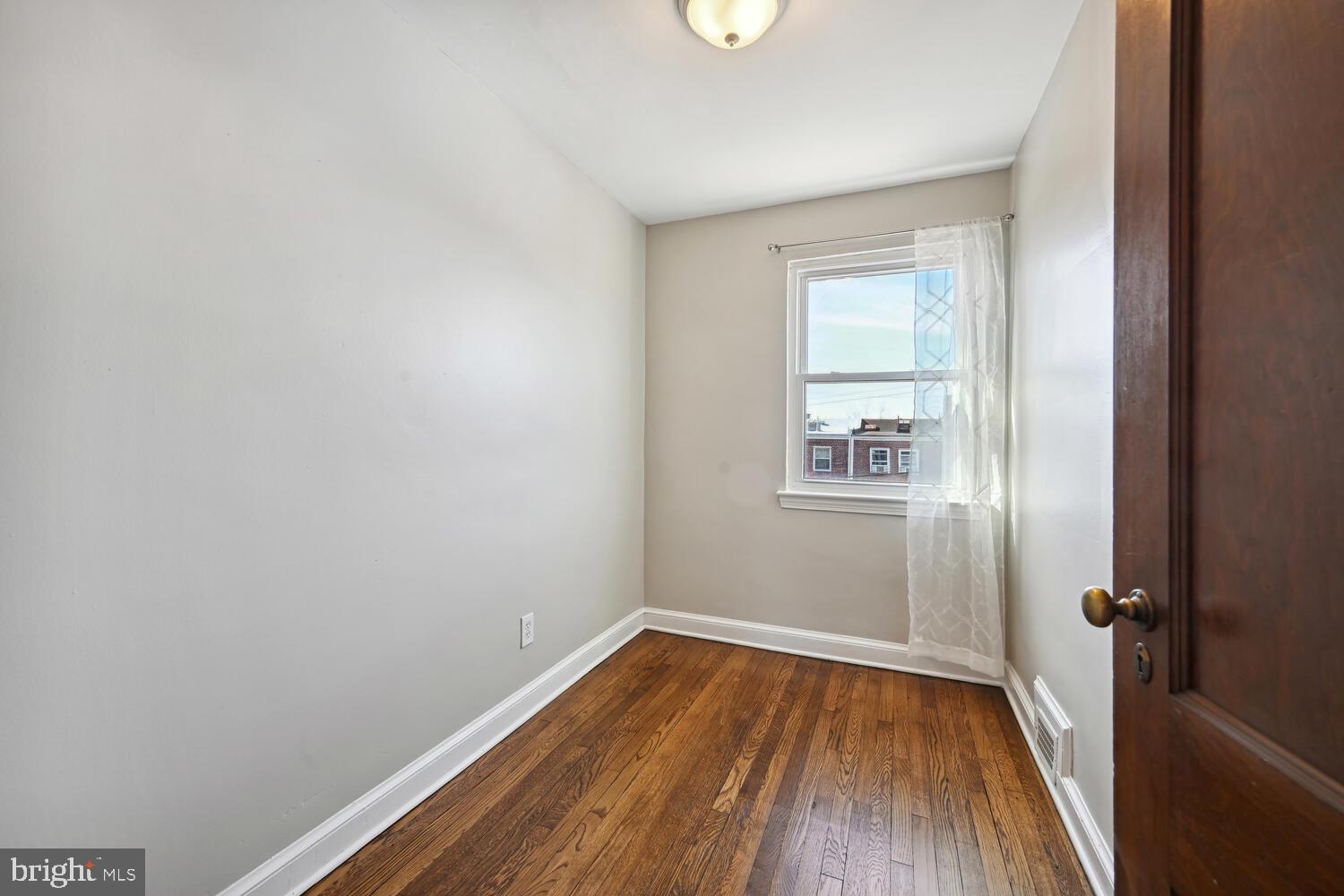 2316 13th Pl NE