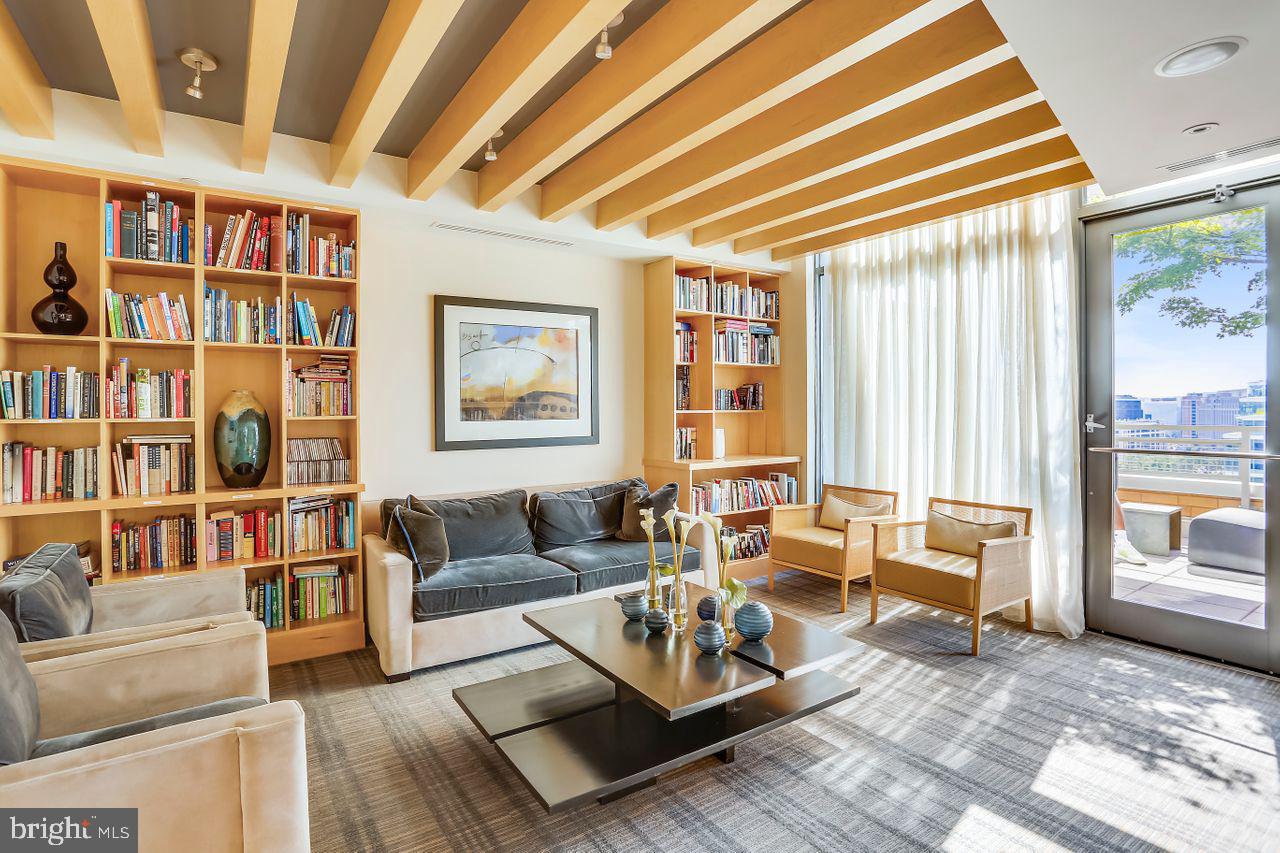 475 K St NW #610