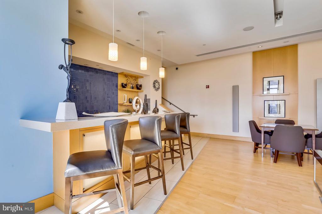 475 K St NW #610