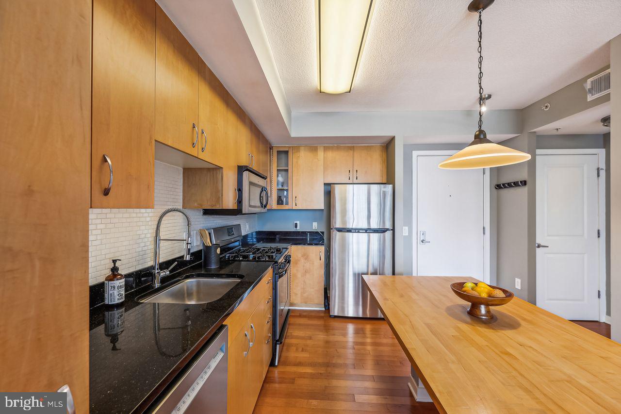 475 K St NW #610