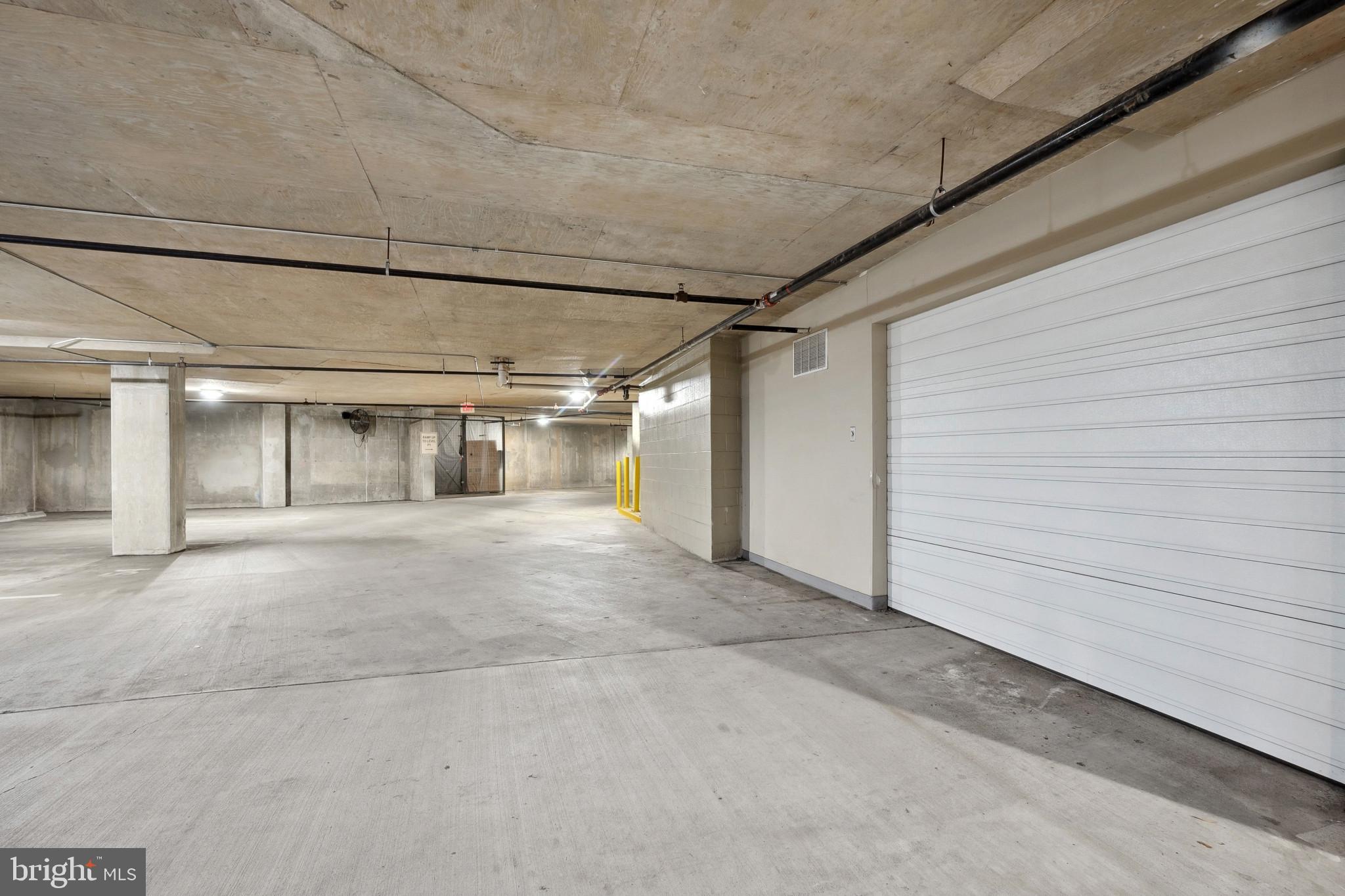 2501 Wisconsin Ave NW #404