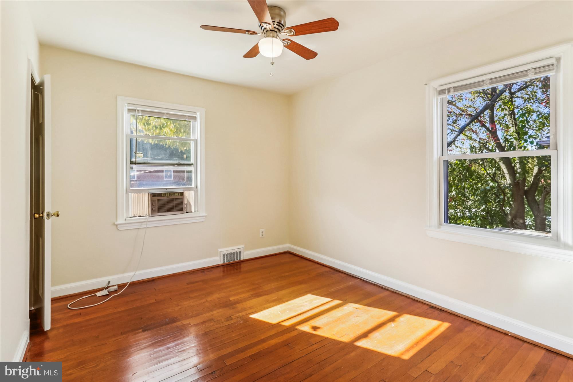 1348 UNDERWOOD STREET NW