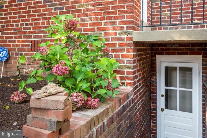 1348 UNDERWOOD STREET NW