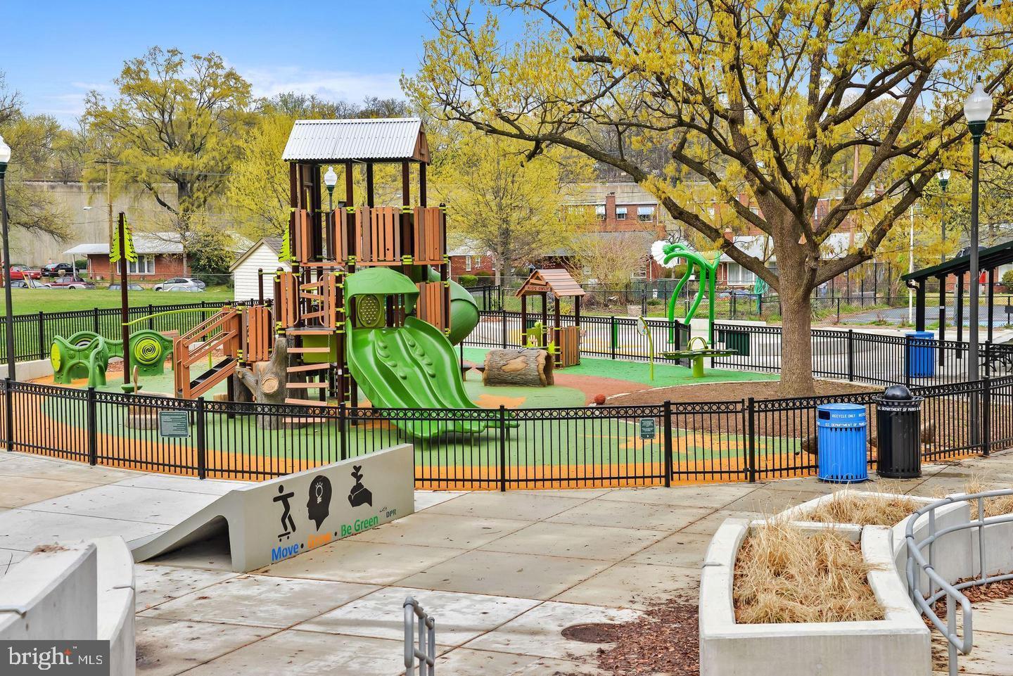 1348 UNDERWOOD STREET NW