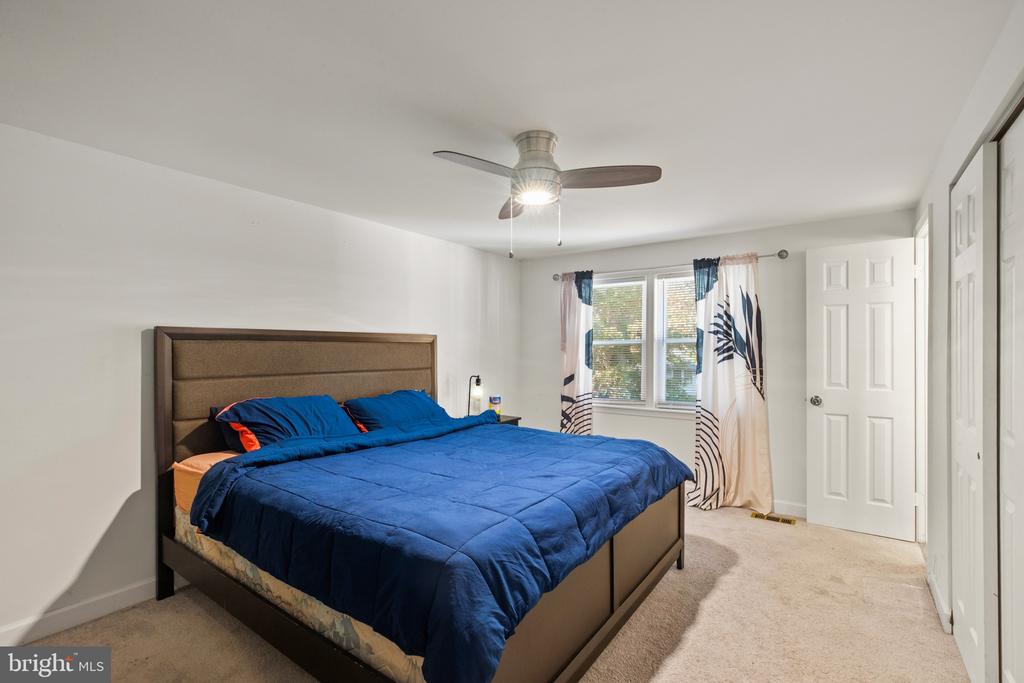 4 MADISON MILLS COURT