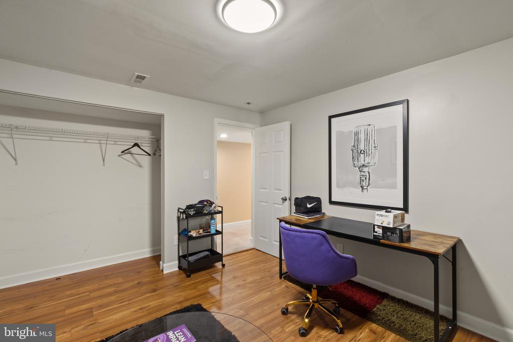 4 MADISON MILLS COURT