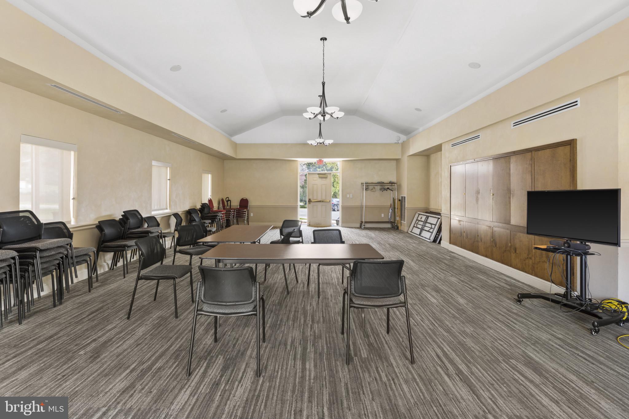 10620 WEYMOUTH STREET 1