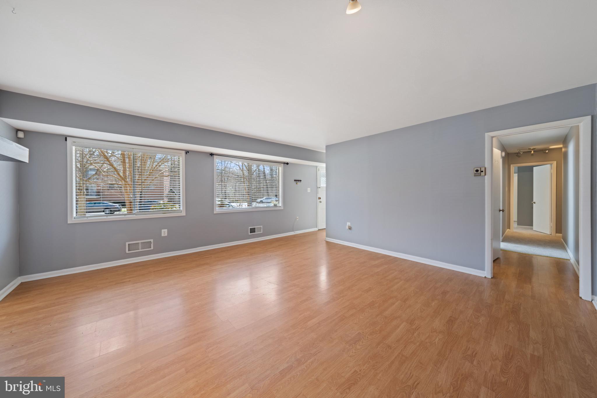 10620 WEYMOUTH STREET 1