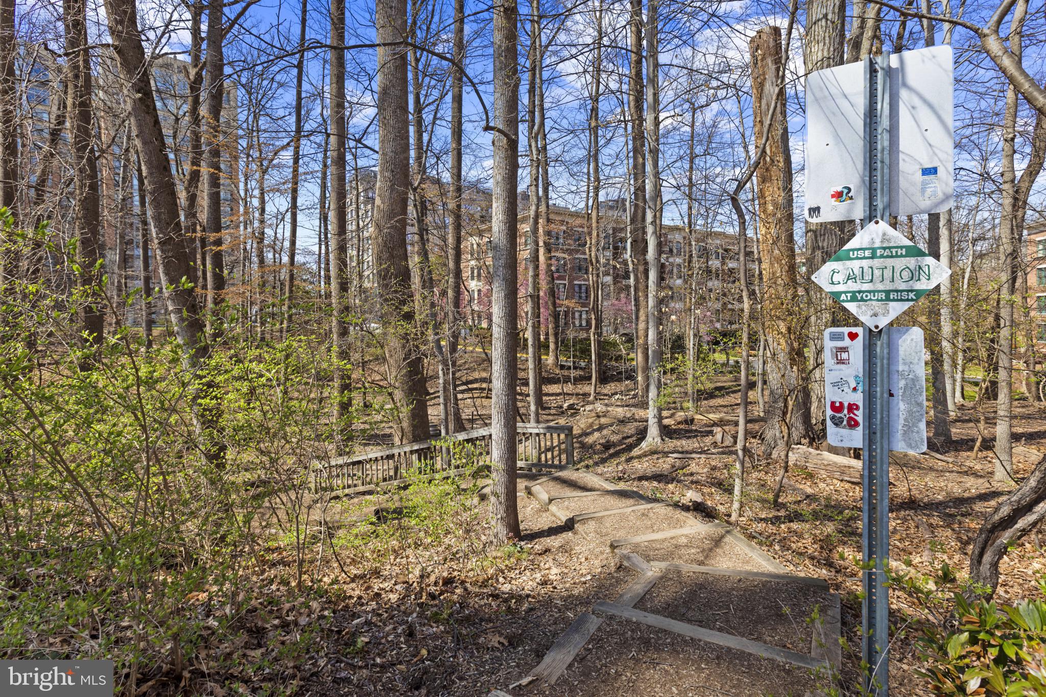 10620 WEYMOUTH STREET 1