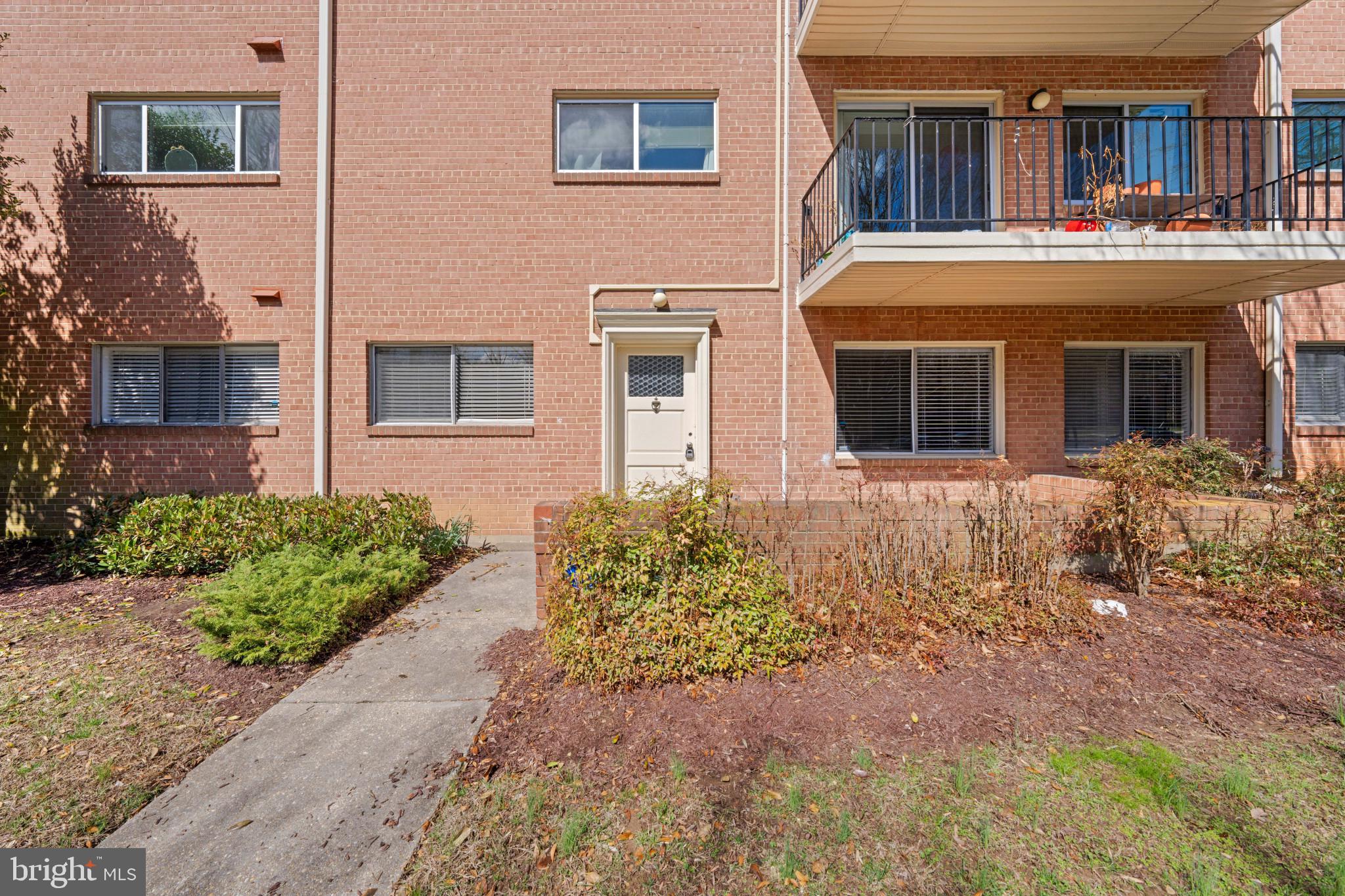 10620 WEYMOUTH STREET 1