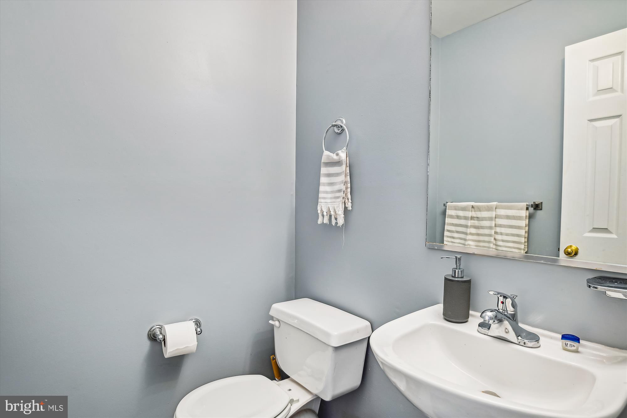 3920 Elite St