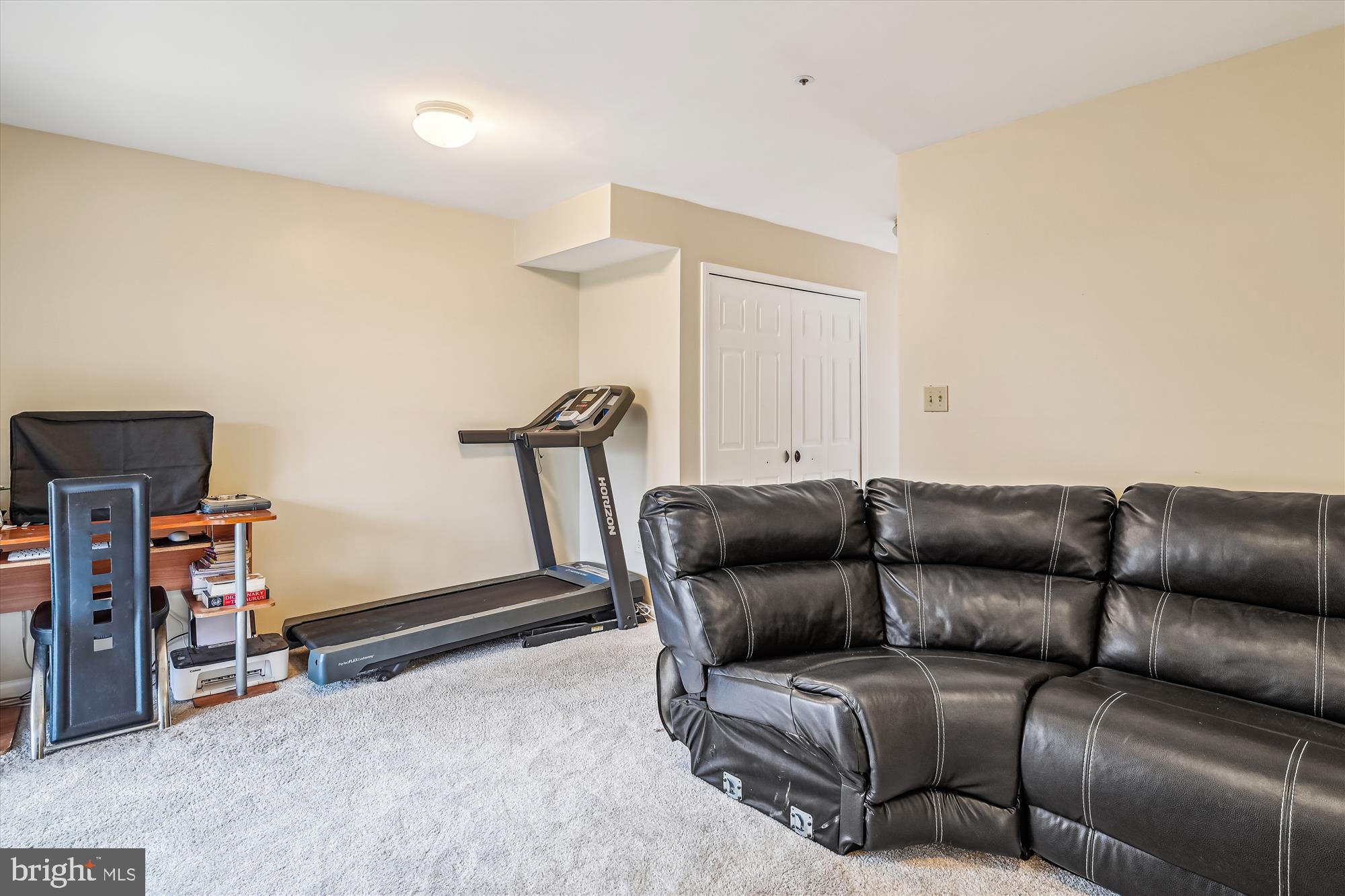 3920 Elite St