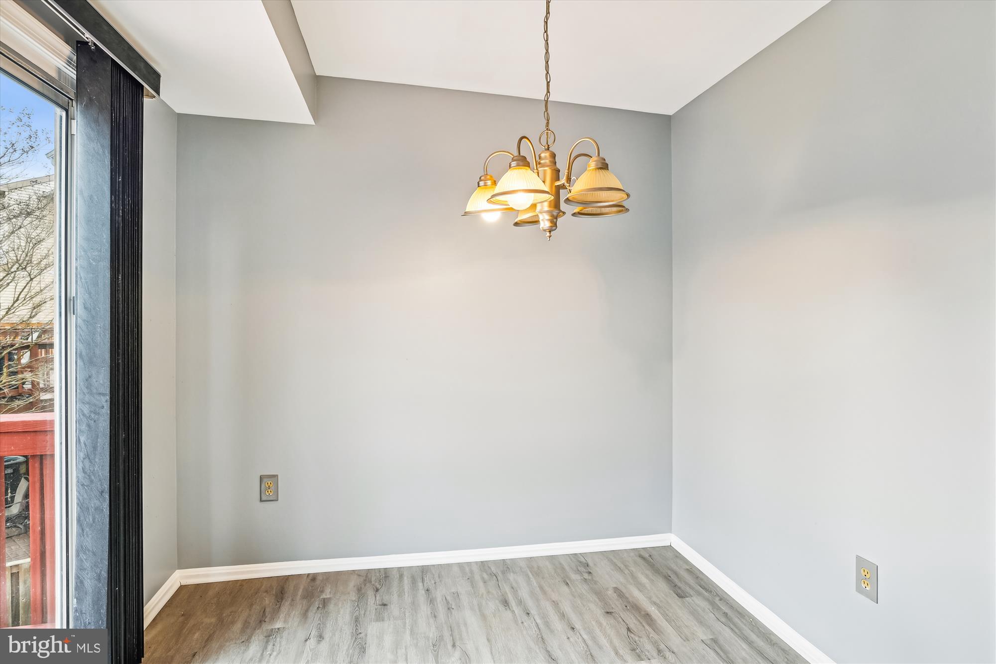 3920 Elite St