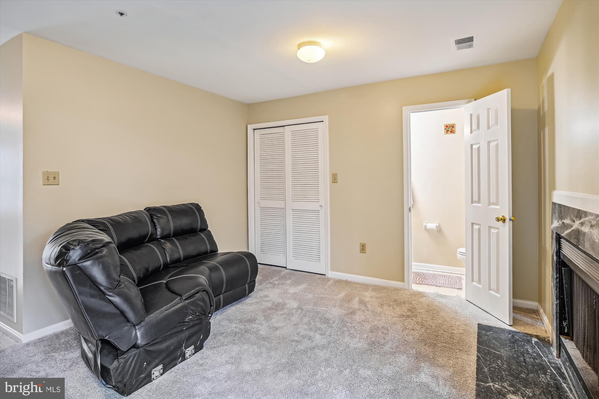 3920 Elite St