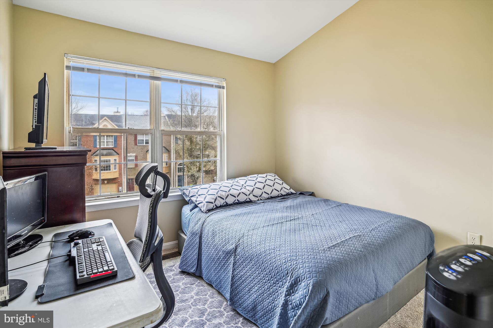 3920 Elite St