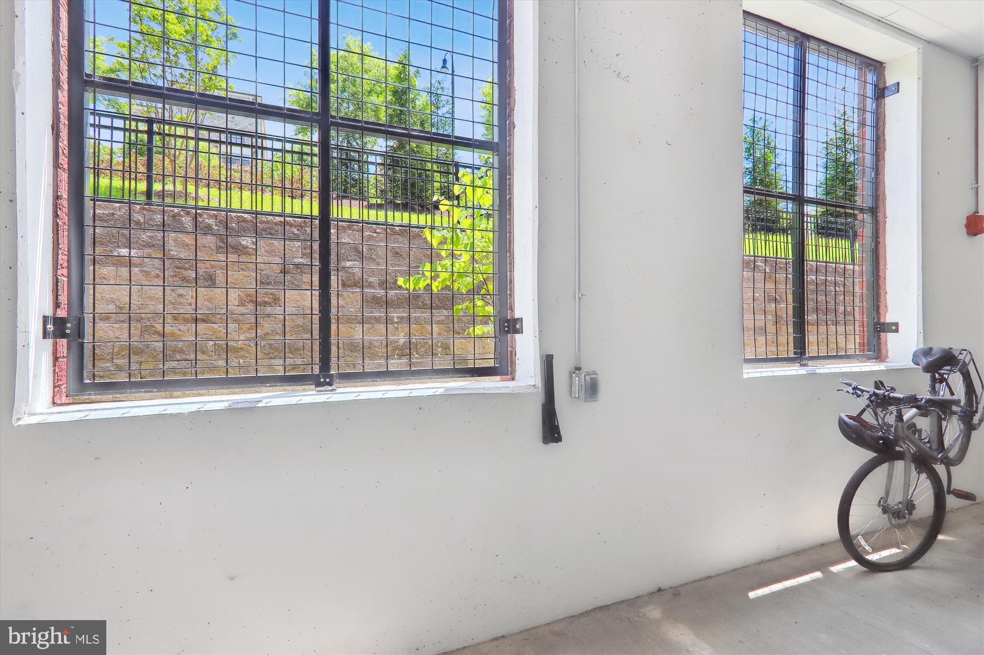 104 SAINT IVES PLACE #209