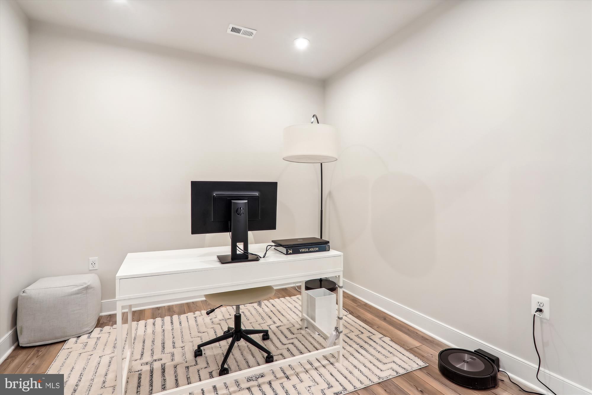 104 SAINT IVES PLACE #209