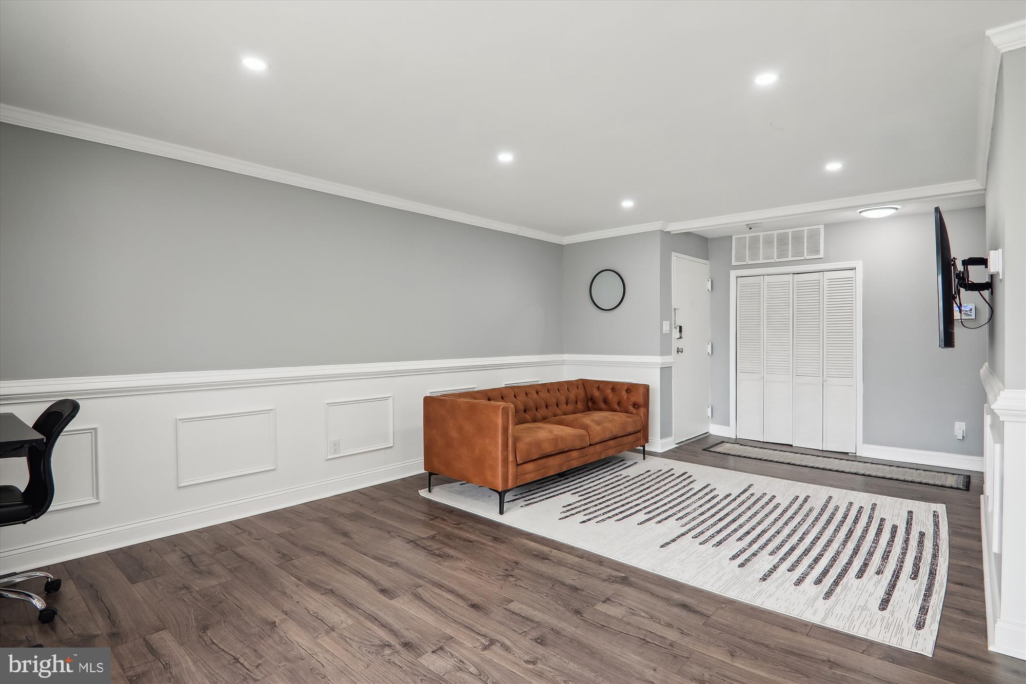 3330 HUNTLEY SQUARE DR #A-1