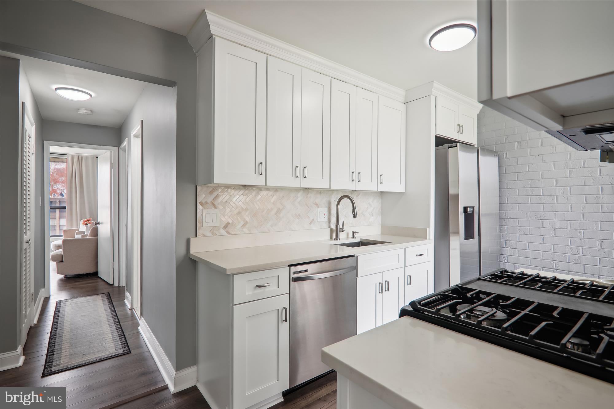 3330 HUNTLEY SQUARE DR #A-1