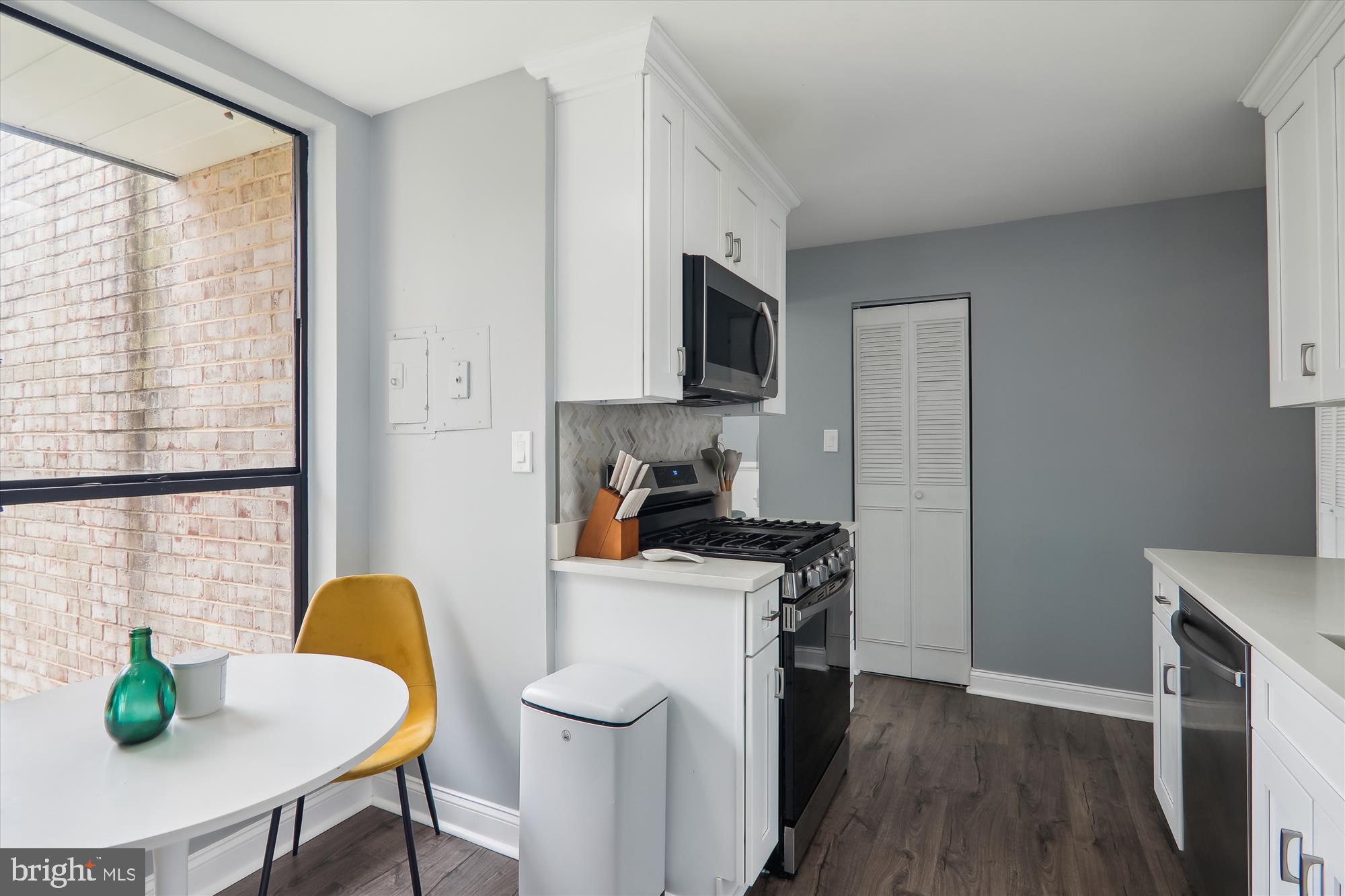 3330 HUNTLEY SQUARE DR #A-1