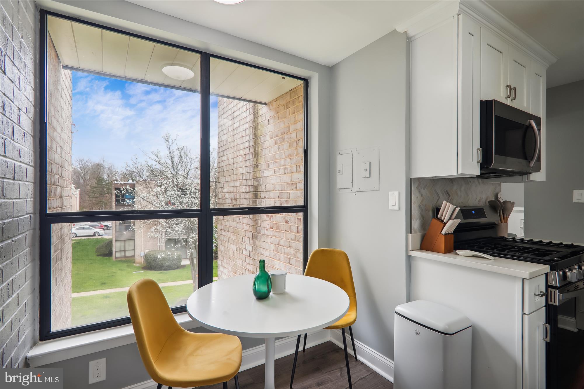 3330 HUNTLEY SQUARE DR #A-1