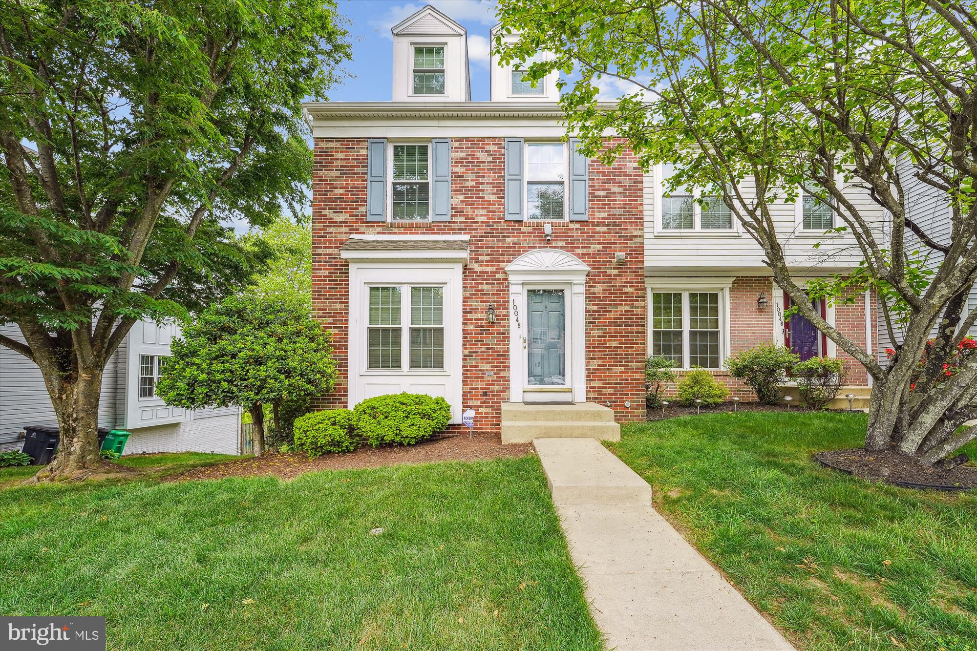 10048 Quiet Brook Ln