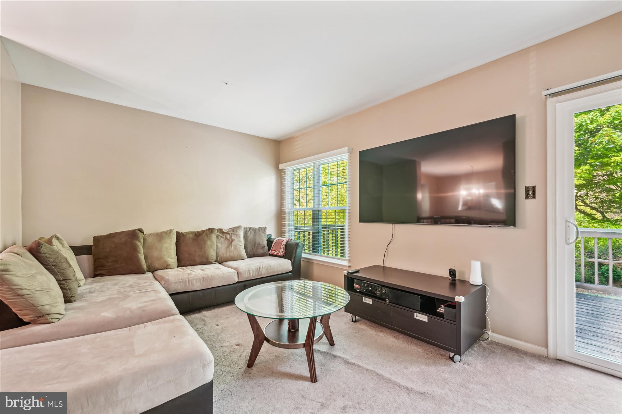 10048 Quiet Brook Ln