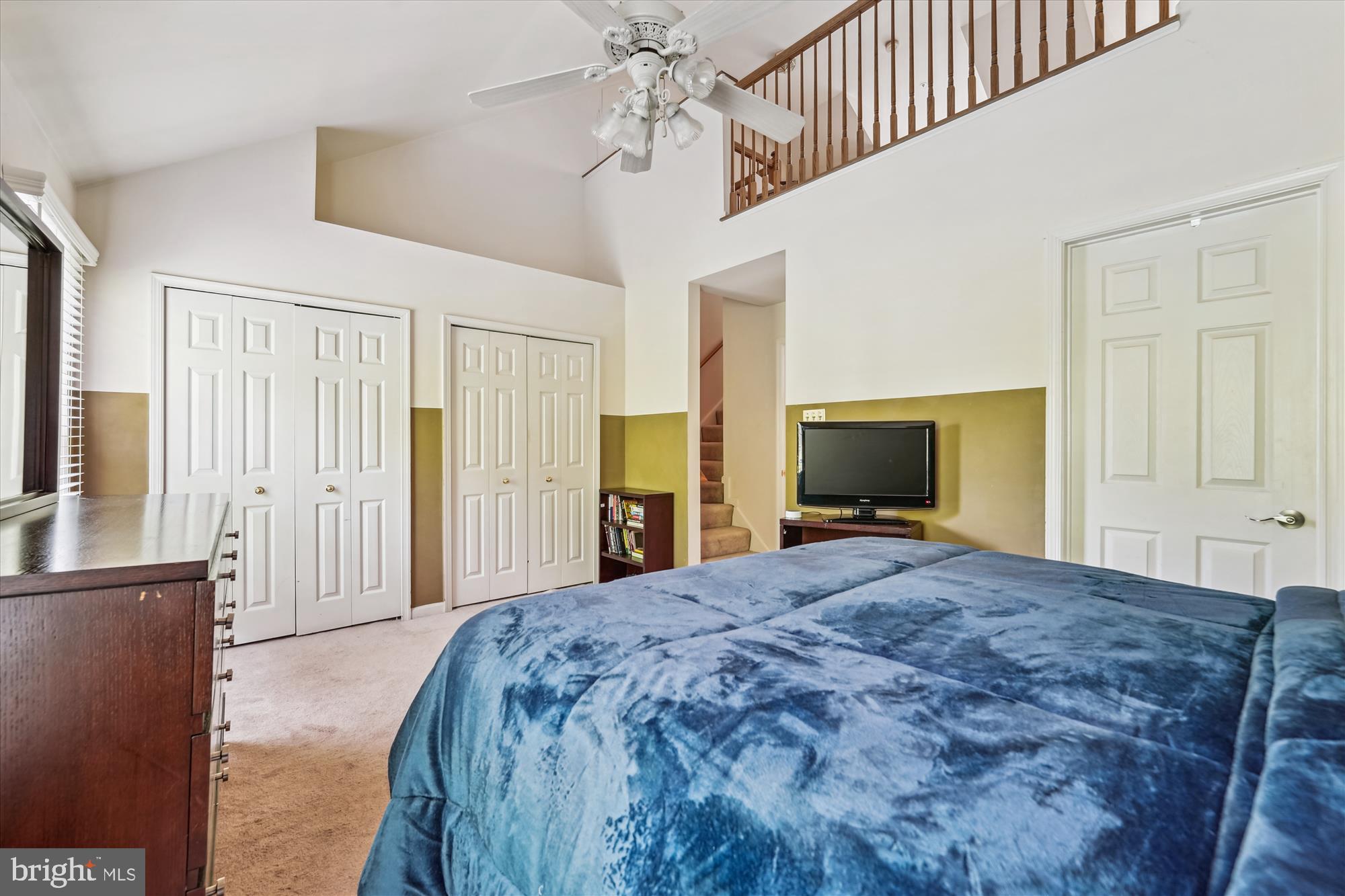 10048 Quiet Brook Ln